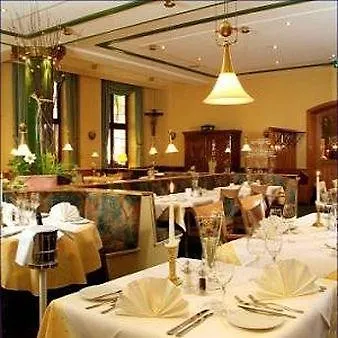 Stadthotel Kolping & Hotel Fryburg Bryzgowijski